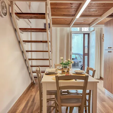 Semesterbostad Casa Melpi *