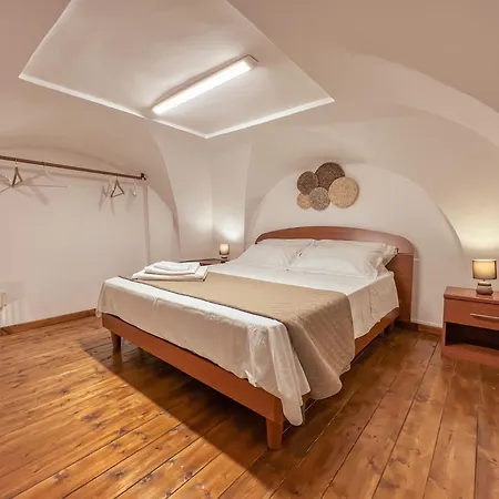 Semesterbostad Casa Melpi